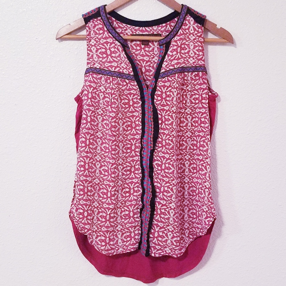 Anthropologie A Common Thread Sleeveless Top with Embroidery size XS